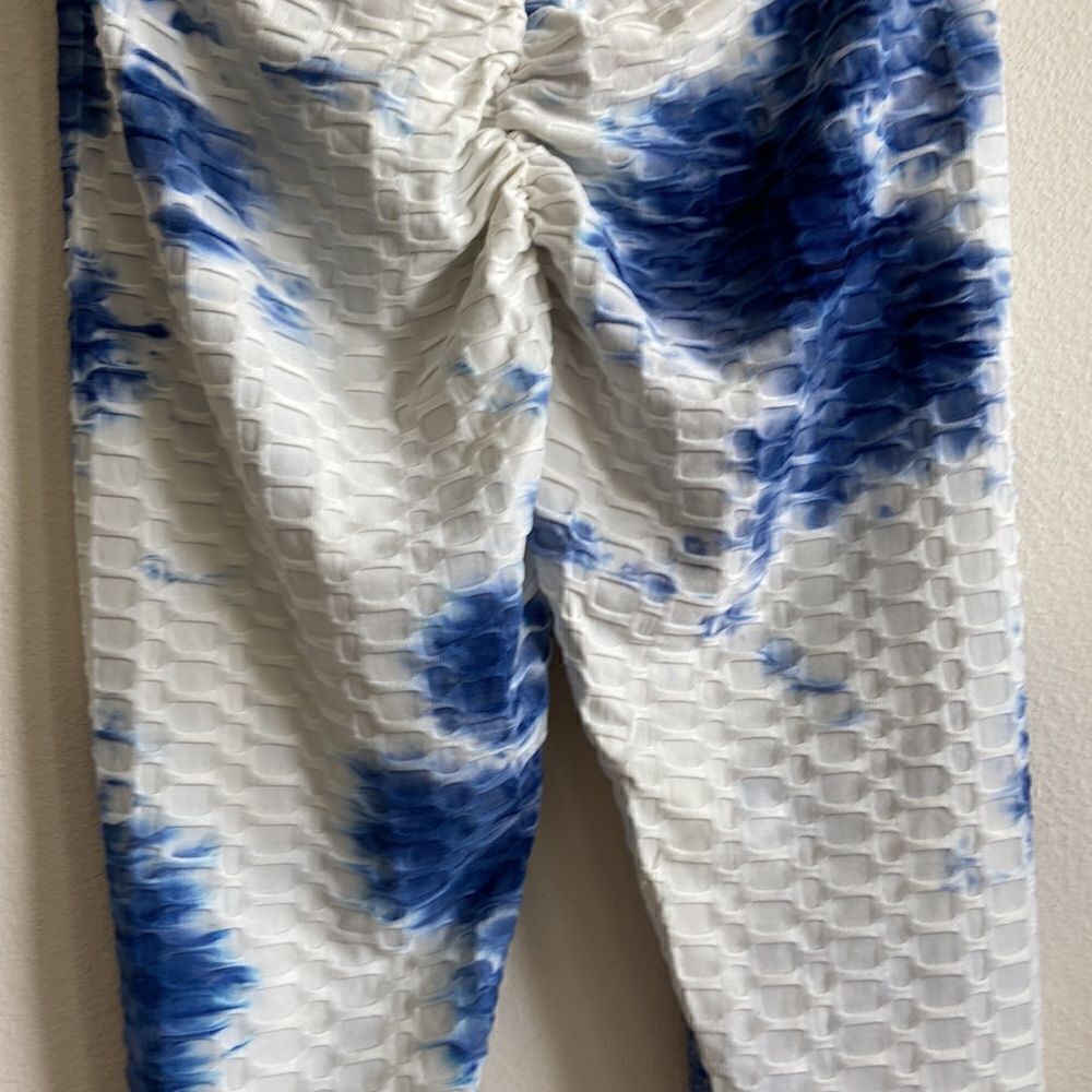 Fulbelle Legging Sz L NWT tie Dye blue and white bottom up effect - Picture 9 of 9